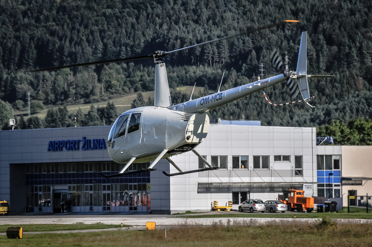 Robinson R44 OM-HCB